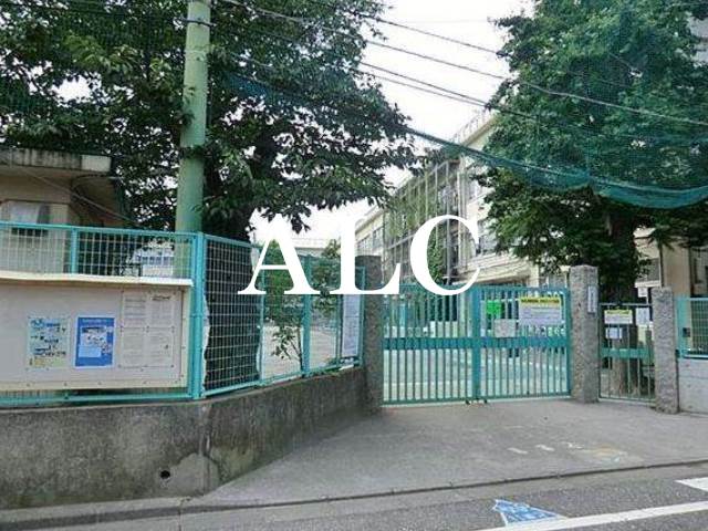小学校　杉並区立高井戸第二小学校（小学校）まで595m