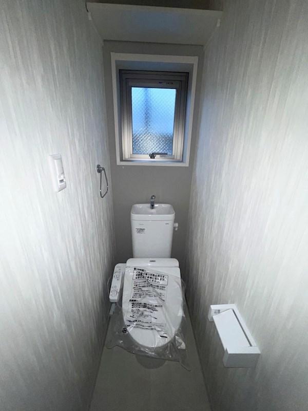 トイレ　※同物件別号室参考写真