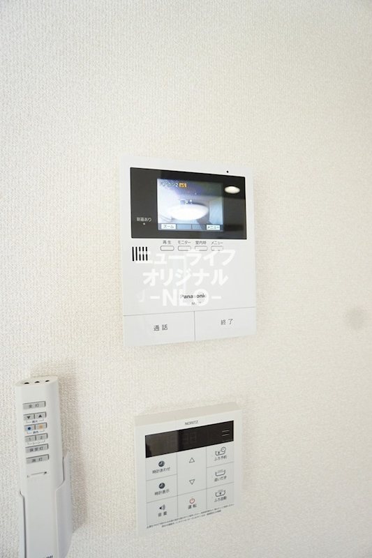 セキュリティ　事前に来訪者を確認できるモニター付インターホンで安心☆