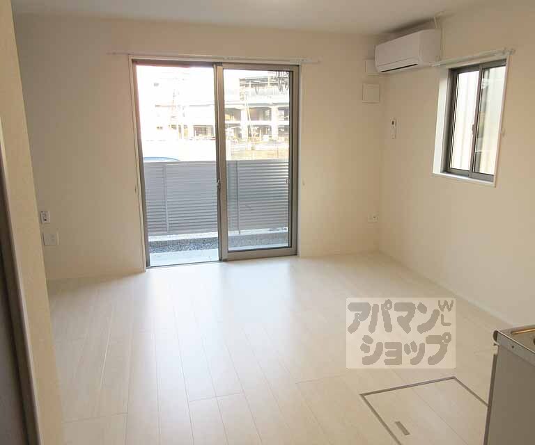 居室・リビング　広々としたお部屋です！