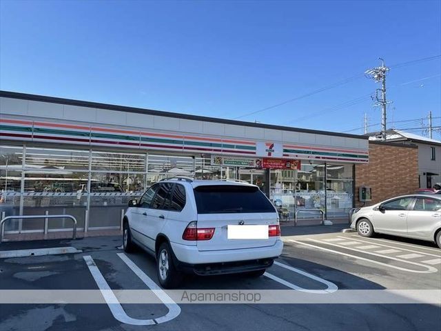 コンビニ　セブンイレブン（コンビニ）まで1005m