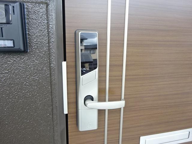 セレンディピティIIの玄関写真