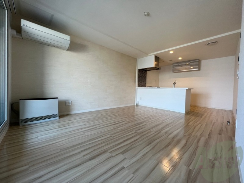 居室・リビング　広くてキレイなお部屋が広がっていて、充実した生活が送れそう。