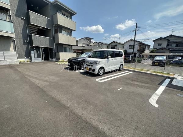駐車場　駐車場！