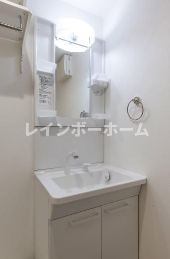 洗面設備　洗面所です