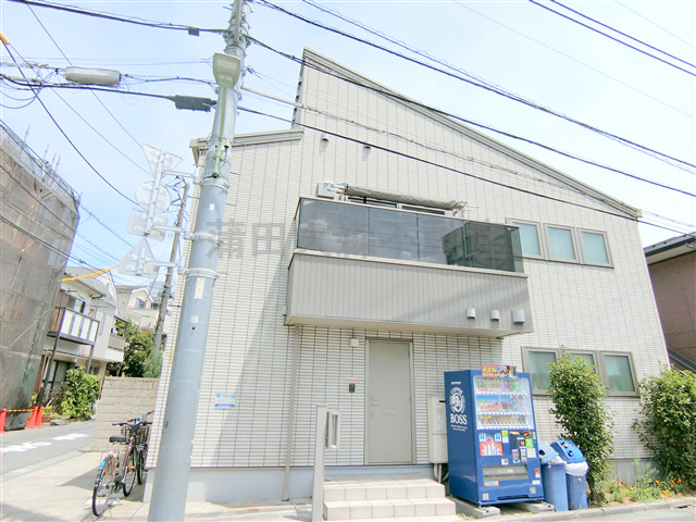 建物外観　2010年3月築　木造地上2階建て総戸数7戸ミサワホーム施工