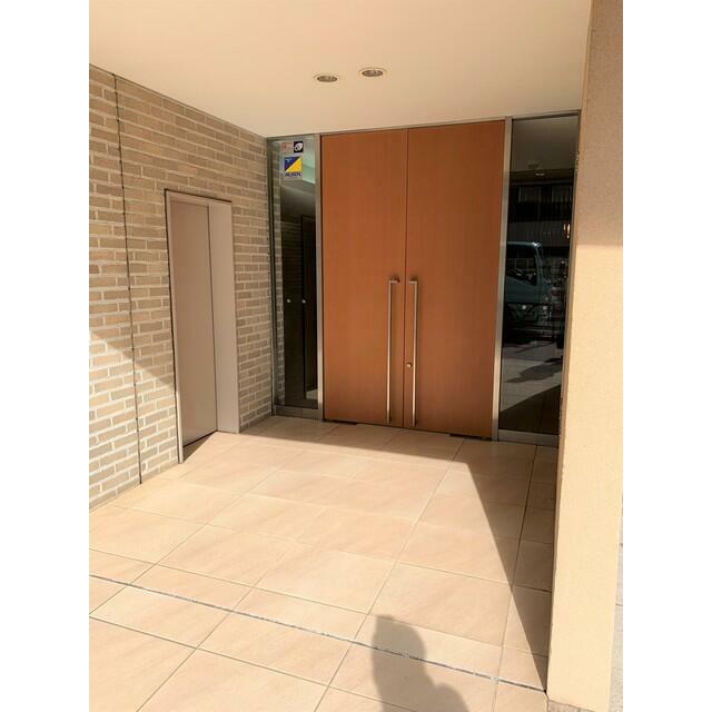 小田急線 成城学園前駅 徒歩1分 9階建 築19年の外観写真