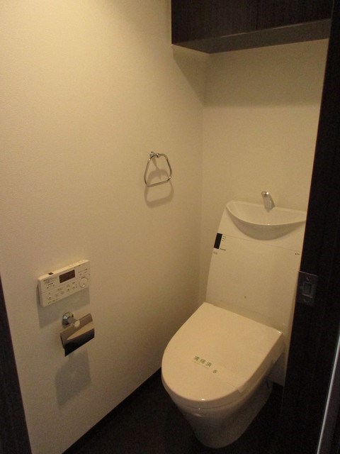 東京メトロ丸ノ内線 後楽園駅 徒歩9分 6階建 築20年のトイレ写真