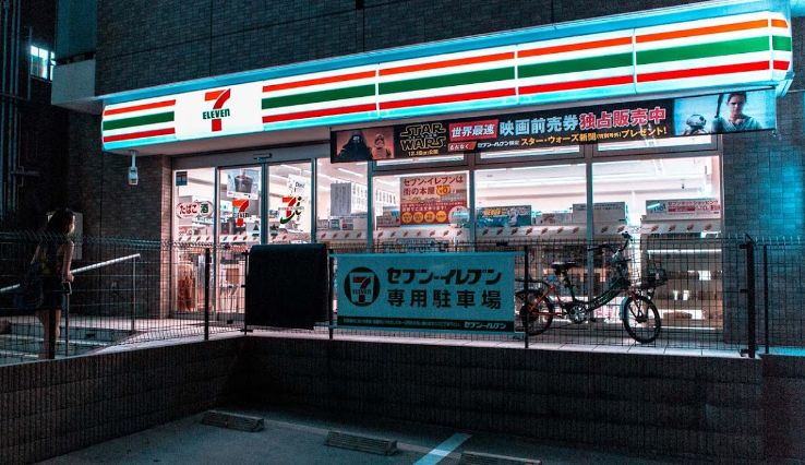 コンビニ　セブン-イレブン墨田立川３丁目店（コンビニ）まで368m