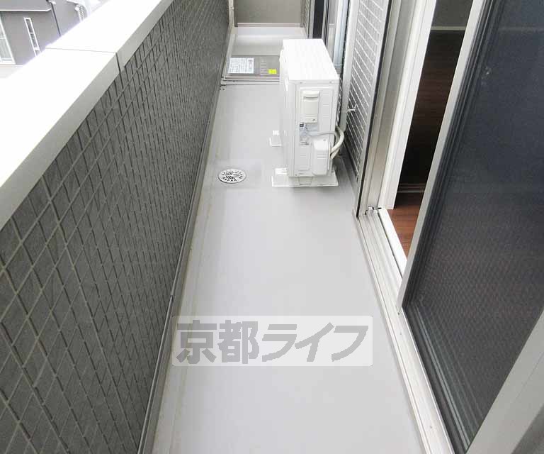 バルコニー　使い勝手の良い広さです