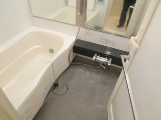 バス・シャワールーム　追焚機能＆浴室乾燥機を完備した快適なバスルーム！雨の日の部屋