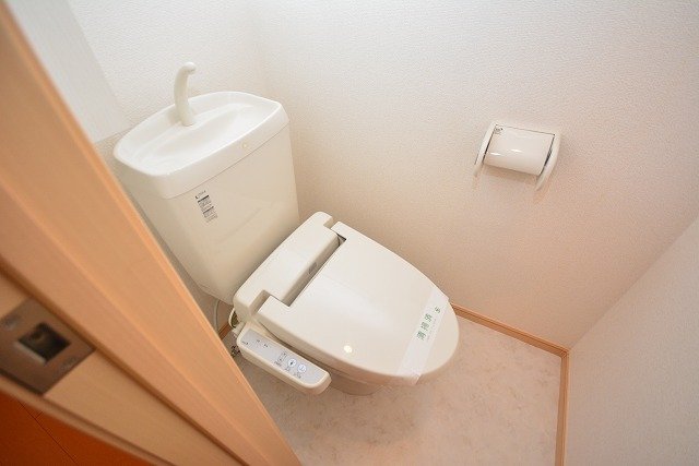 トイレ　コンパクトで使いやすいトイレです