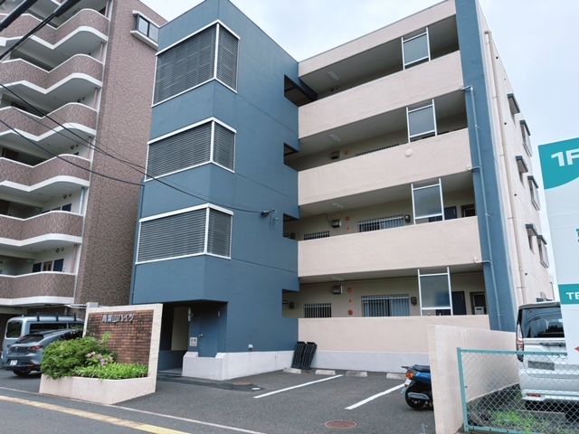 青葉山ハイツの外観写真