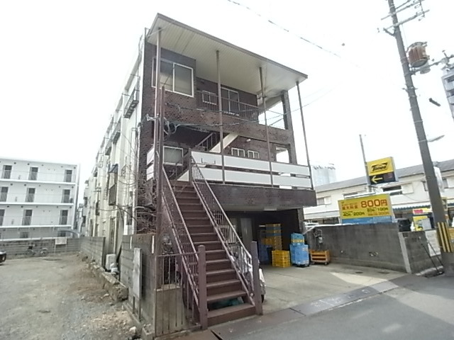 尼崎市七松町のマンションの建物外観