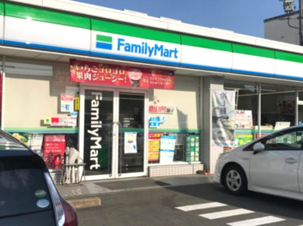 コンビニ　ファミリーマート 丸野町店（コンビニ）まで433m