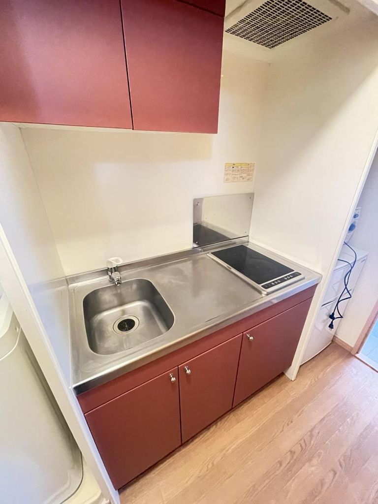 キッチン　玄関