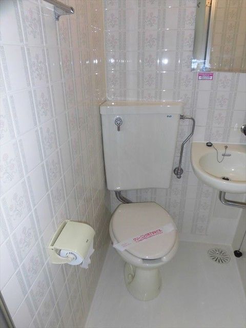 【和歌山市新中通のマンションのトイレ】