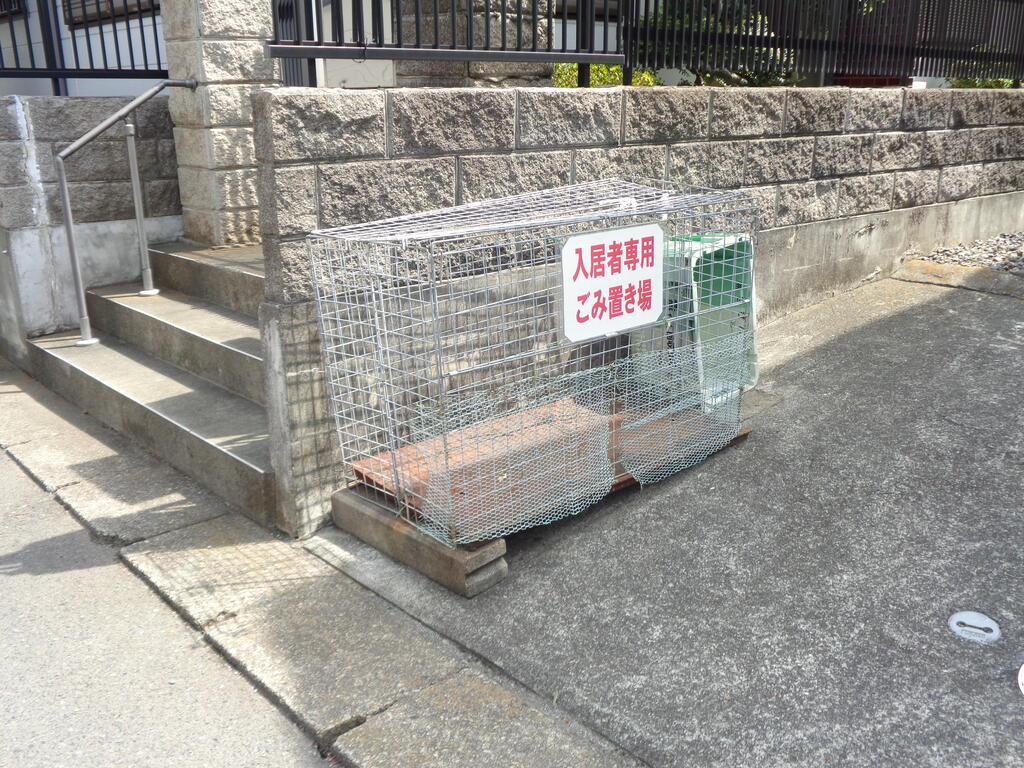 その他設備　ごみ集積場