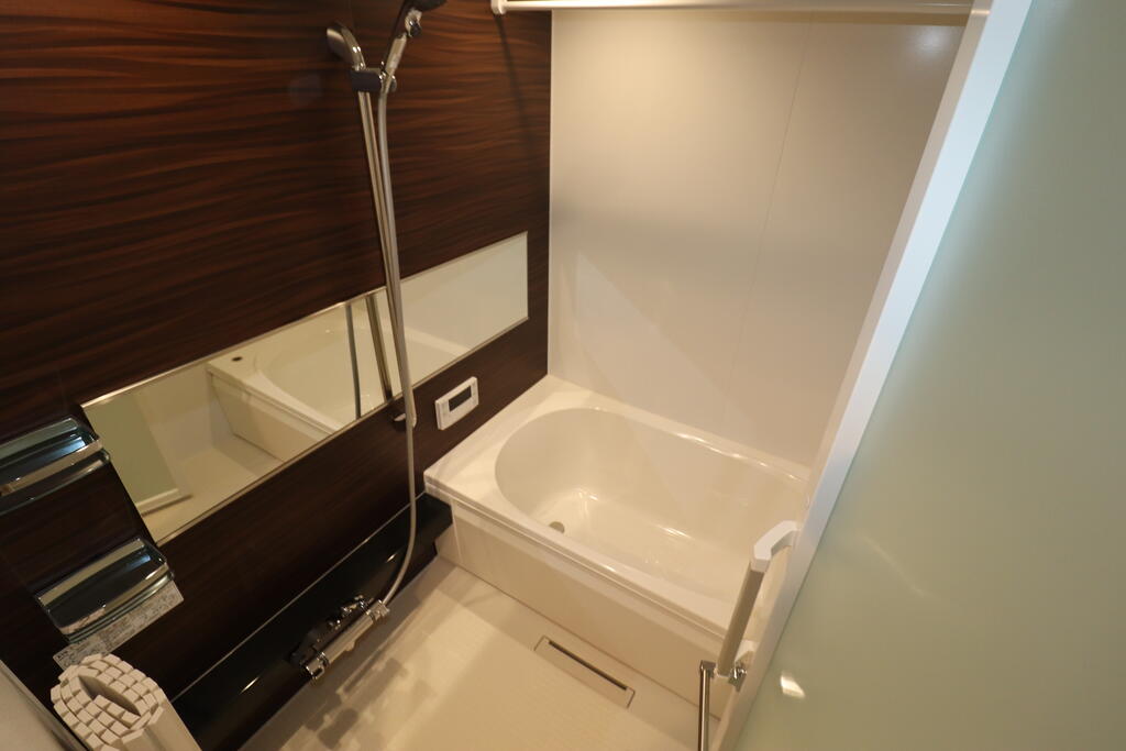 バス・シャワールーム　浴室を撮影