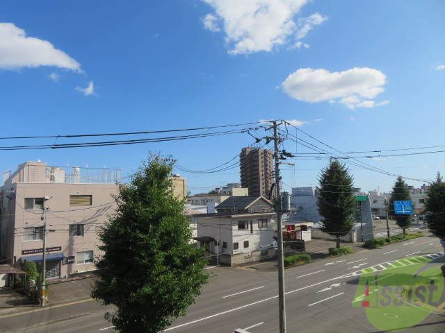 眺望　バルコニーからの眺めは解放感があって気持ちいいですね