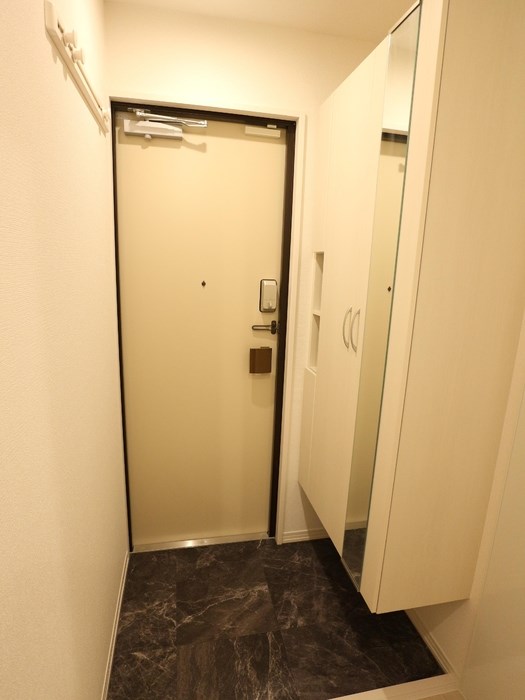 【D-room樹・旭町の玄関】