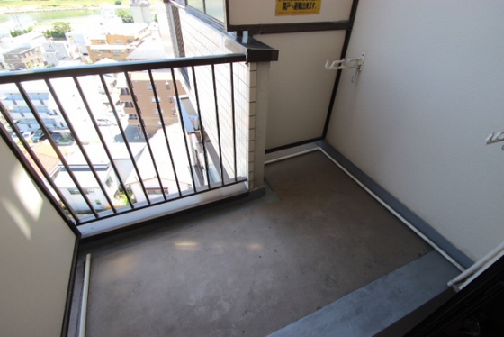 バルコニー　※別部屋の写真です