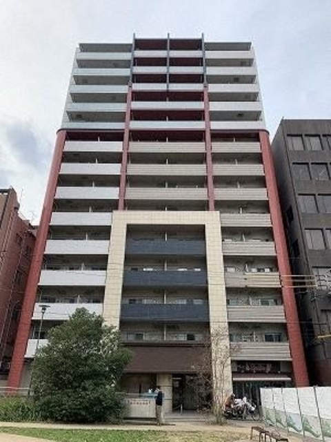 【ウェルブライト博多ステーションの建物外観】