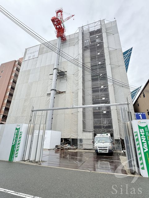 【大阪市東淀川区西淡路のマンションの建物外観】