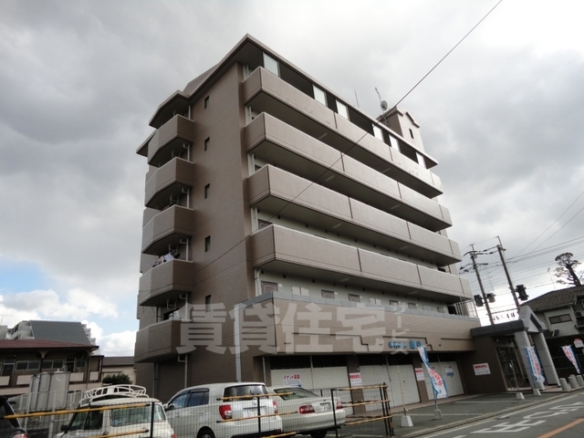 【福岡市南区井尻のマンションの建物外観】