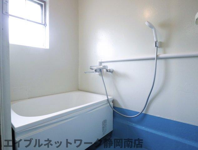 バス・シャワールーム　きれいなお風呂です