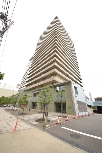 品川区東品川のマンションの建物外観