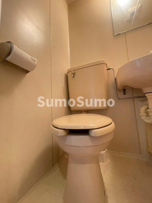 トイレ　トイレもきれいです