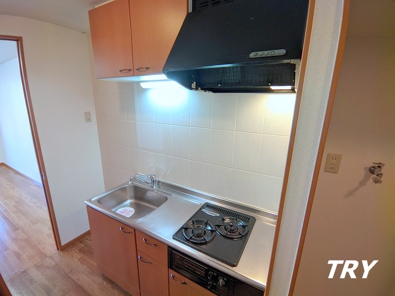 キッチン　自炊される方には特にお勧めの2口ガスコンロ付システムキッチン