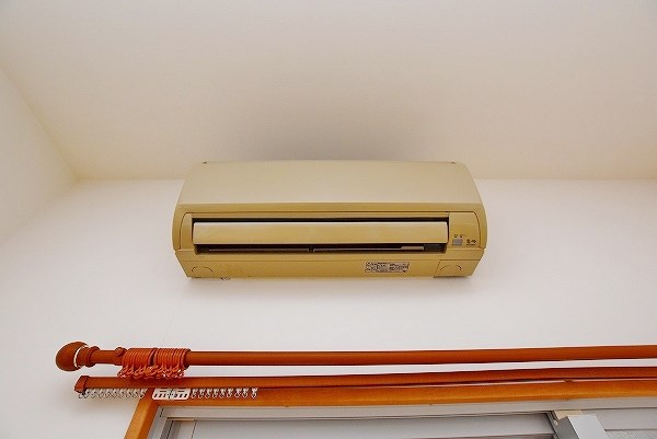 その他設備　★お家の中を快適に♪エアコン付★