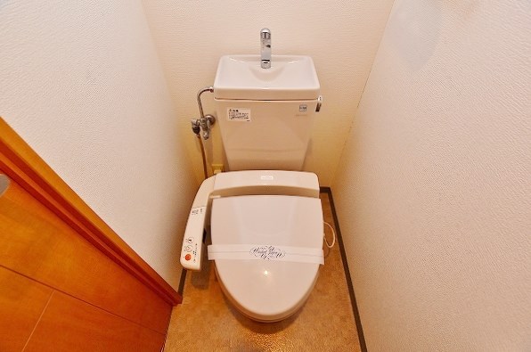 トイレ　★温水洗浄便座付トイレ★