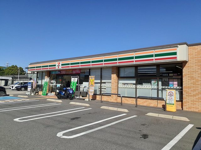 【和歌山市福島のアパートのコンビニ】