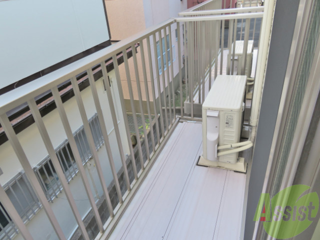 バルコニー　バルコニーも広めで、使いやすそうですね～