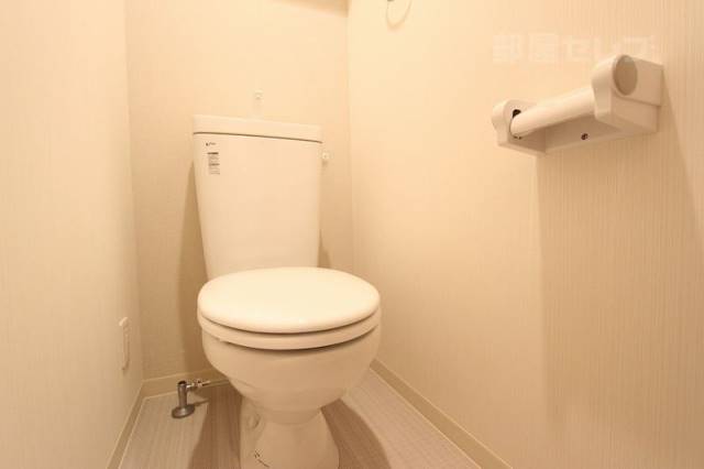 トイレ　イメージにつき実際とは異なります