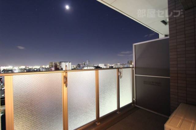 バルコニー　イメージにつき実際とは異なります