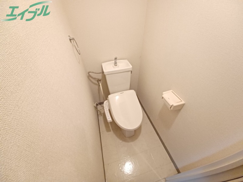 トイレ　別部屋同タイプ