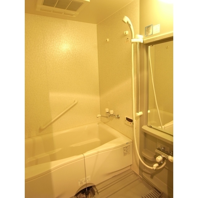 バス・シャワールーム　設備が充実しています♪