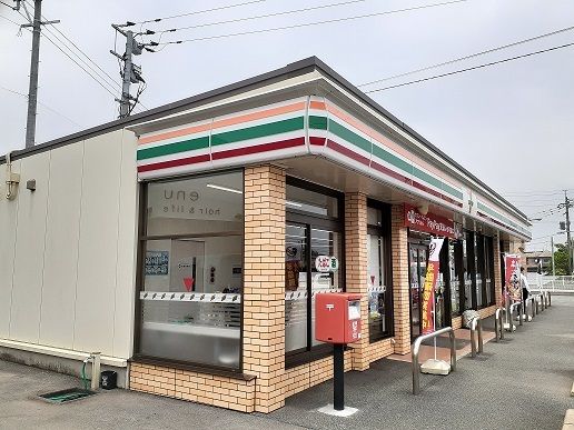 コンビニ　セブンイレブン鹿子木店（コンビニ）まで1300m