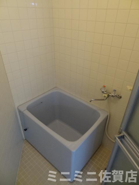 バス・シャワールーム　お風呂で日々の疲れを落としましょう