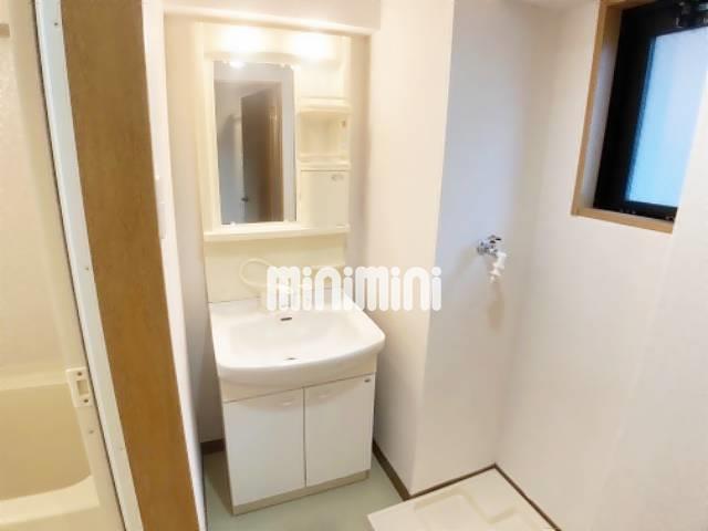 洗面設備　独立洗面台がございます。