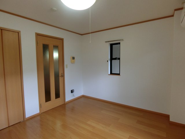 居室・リビング　イメージ205号室写真