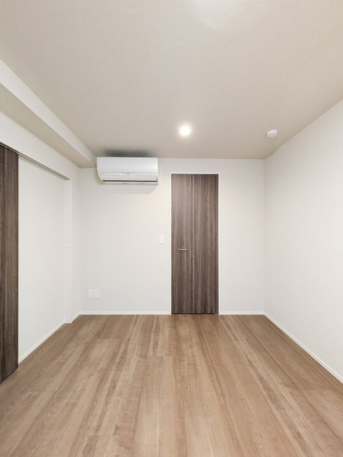 その他部屋・スペース　洋室５．７帖(4)