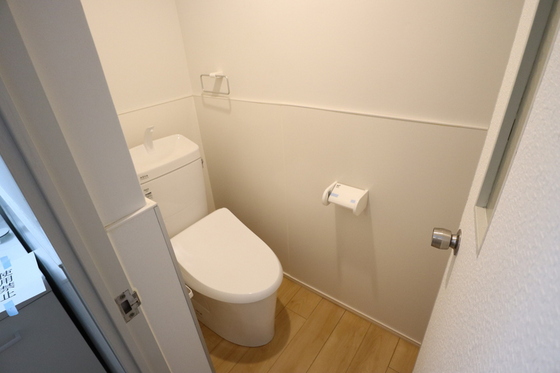 トイレ　※別部屋の写真です