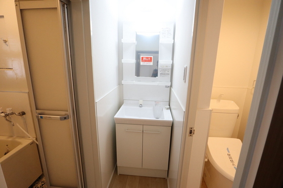 洗面設備　※別部屋の写真です