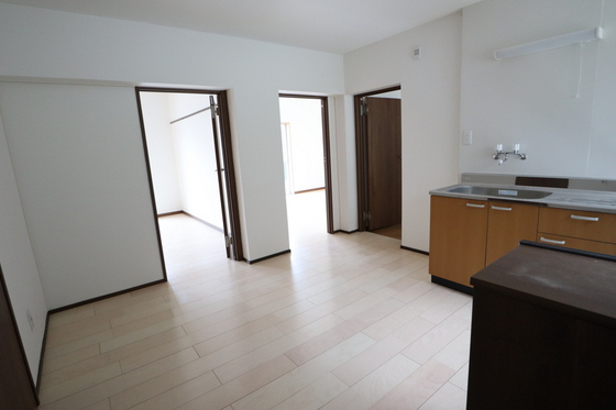 居室・リビング　※別部屋の写真です