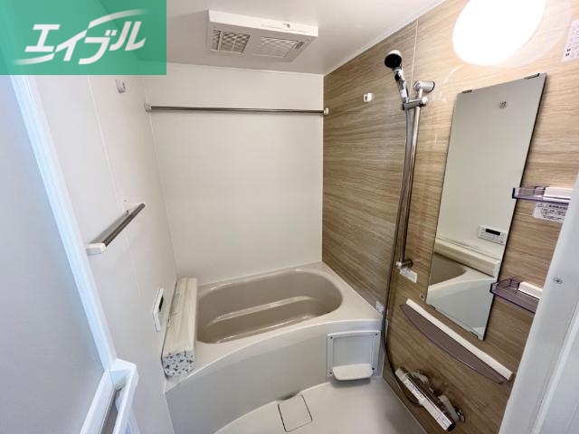 バス・シャワールーム　バス